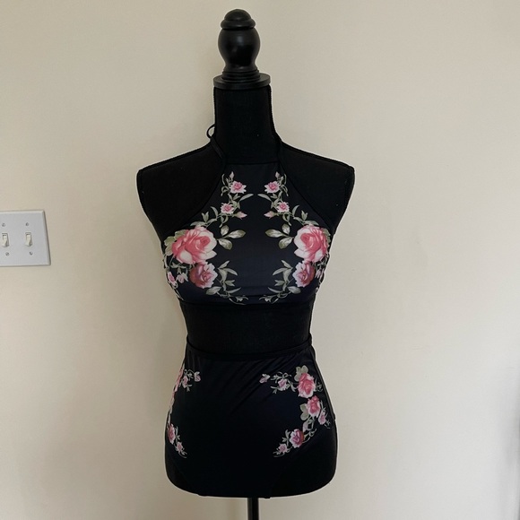 Cupshe Other - ‼️NWT CUPSHE BATHING SUIT‼️